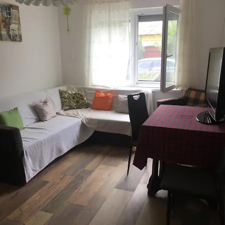 Buso Apartman * Balatonboglár